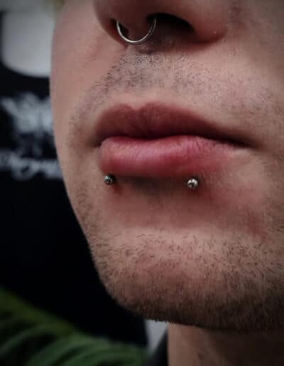 piercing angoulême charente dark little chrysalide tattoo
