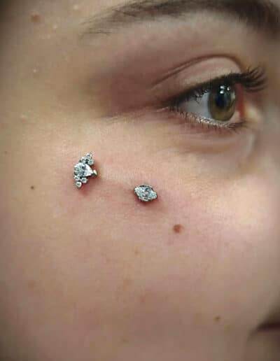 piercing angoulême charente dark little chrysalide tattoo
